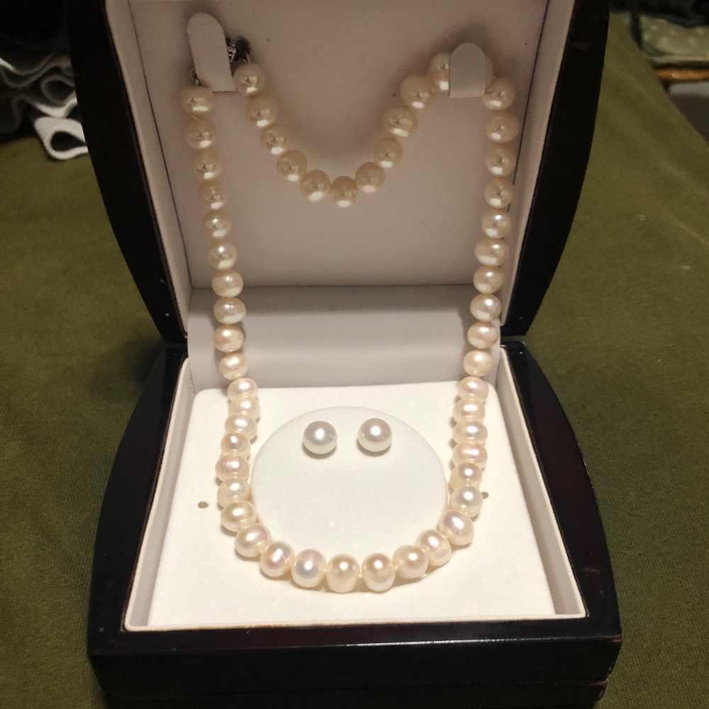 Bruce G Weber Pearl set